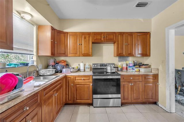 5 of 47 - 94 Nw 69th Street, Miami, FL