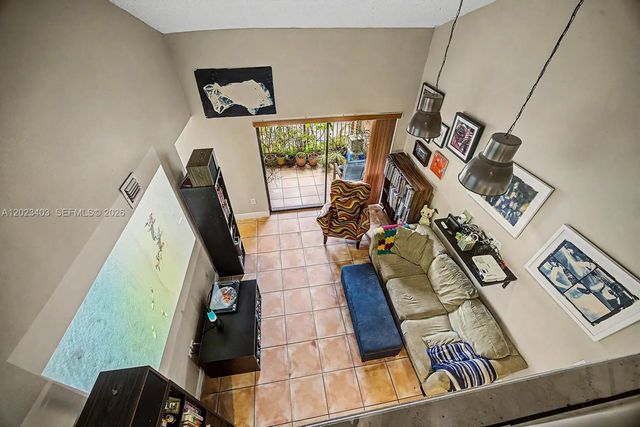3 of 19 - 10233 Nw 9th St Circle #214-1, Miami, FL