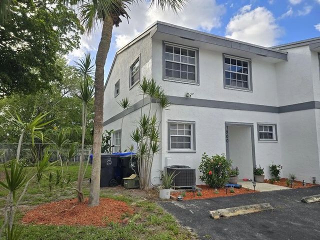 2 of 21 - 7900 Sw 7th Place, North Lauderdale, FL
