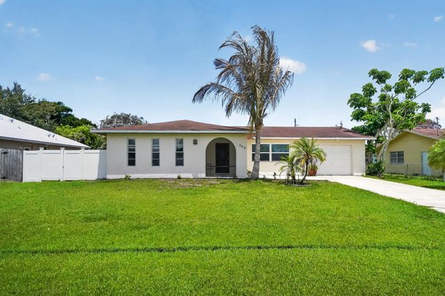 549 Se Marydale Terrace, Port St. Lucie