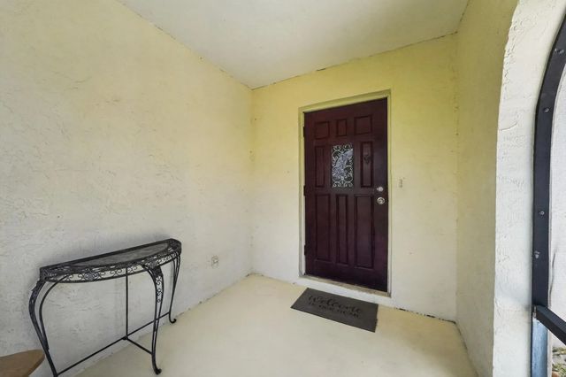 4 of 30 - 549 Se Marydale Terrace, Port St. Lucie, FL