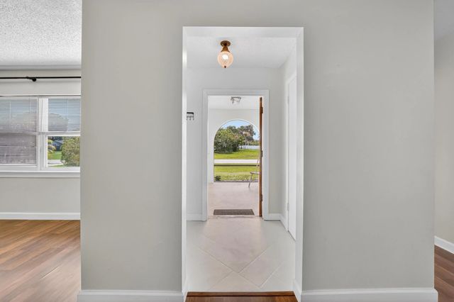 5 of 30 - 549 Se Marydale Terrace, Port St. Lucie, FL