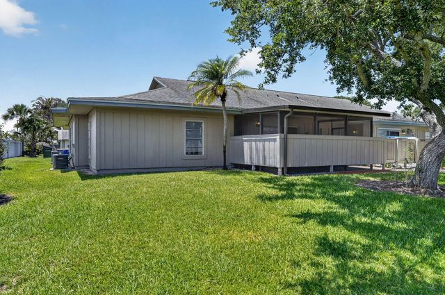 3 of 42 - 3911 Nw Cinnamon Tree Circle, Jensen Beach, FL