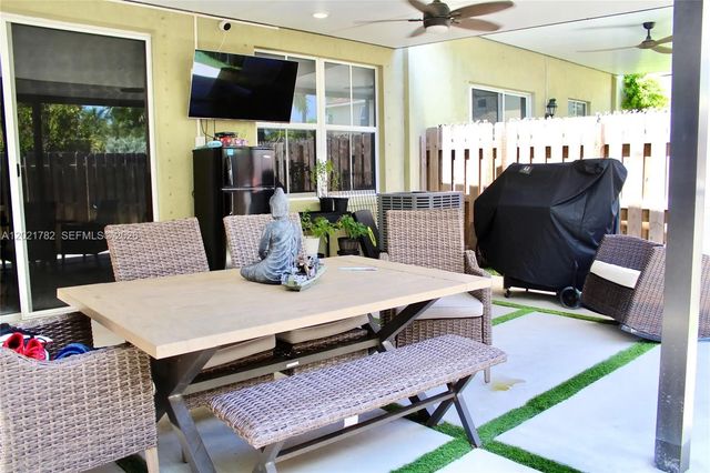 3 of 6 - 1463 Se 24th Terrace, Homestead, FL