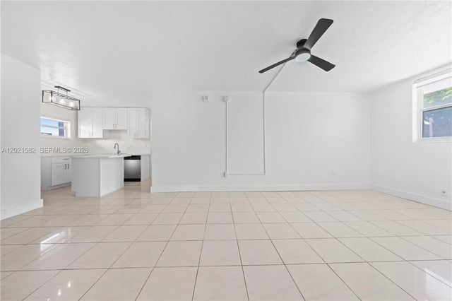 4 of 28 - 1300 Lincoln Road #d204, Miami Beach, FL