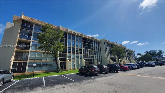 3 of 13 - 801 Three Islands Boulevard #109, Hallandale Beach, FL