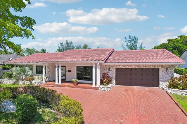 2 of 53 - 19805 Ne 22nd Avenue, Miami, FL