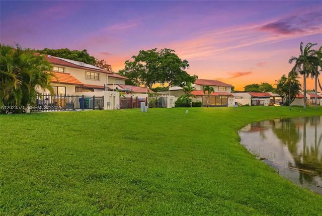 3 of 37 - 19009 Nw 64th Court, Hialeah, FL