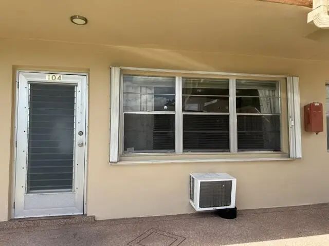 2 of 20 - 104 Hastings G, West Palm Beach, FL