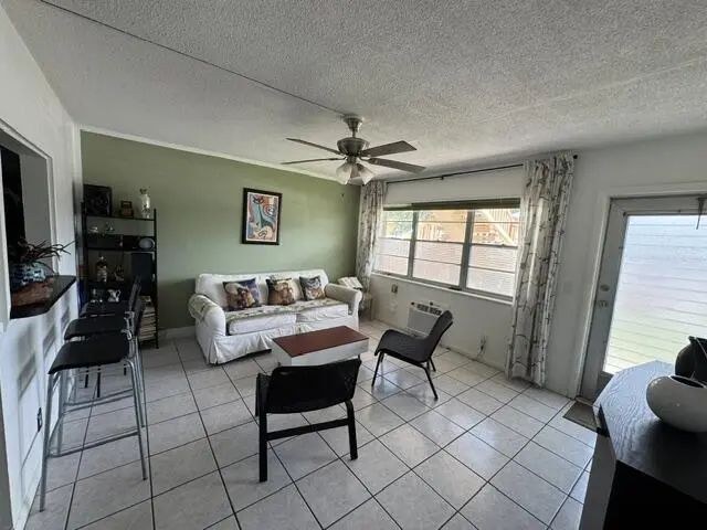 5 of 20 - 104 Hastings G, West Palm Beach, FL