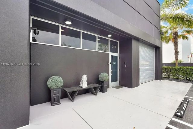 6030 Nw 102nd Avenue #211, Doral