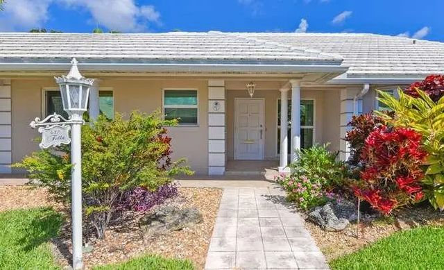 2 of 40 - 437 French Royale Circle, Atlantis, FL