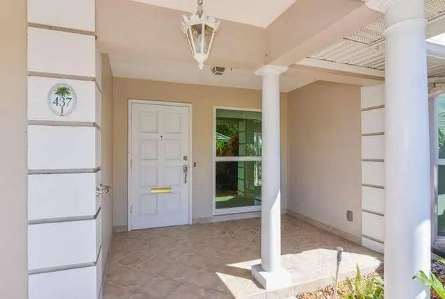 5 of 40 - 437 French Royale Circle, Atlantis, FL