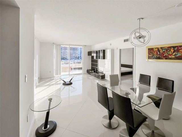 2775 Ne 187th Street #627, Aventura