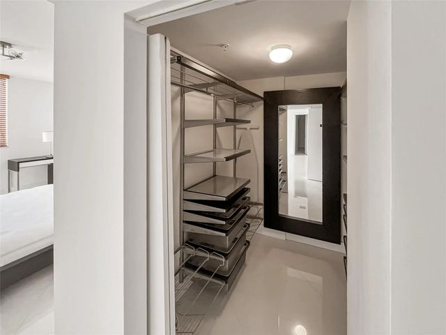 5 of 12 - 2775 Ne 187th Street #627, Aventura, FL