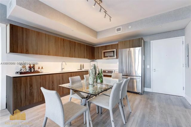 2 of 12 - 2960 Ne 207th Street #909, Aventura, FL