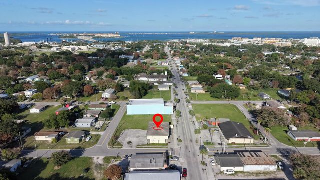 3 of 6 - 1140 Avenue D, Fort Pierce, FL