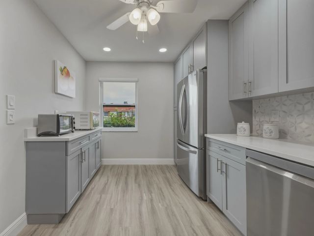3 of 48 - 5800 W Fernley Dr W W #9, Greenacres, FL