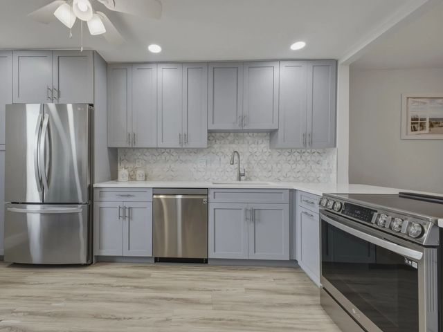 5 of 48 - 5800 W Fernley Dr W W #9, Greenacres, FL