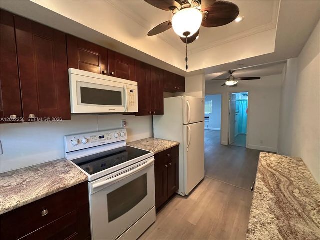 3700 Harrison Street #15a, Hollywood