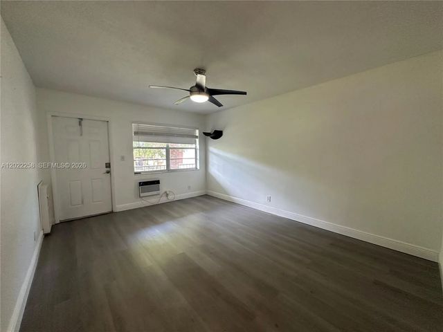 4 of 22 - 3700 Harrison Street #15a, Hollywood, FL