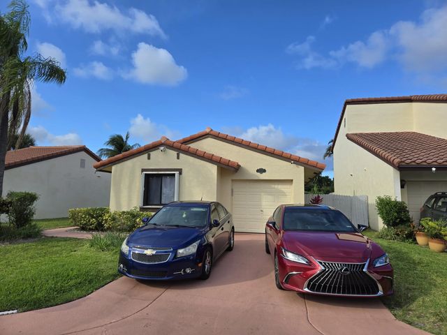 2835 Sand Pines Court, Lake Worth