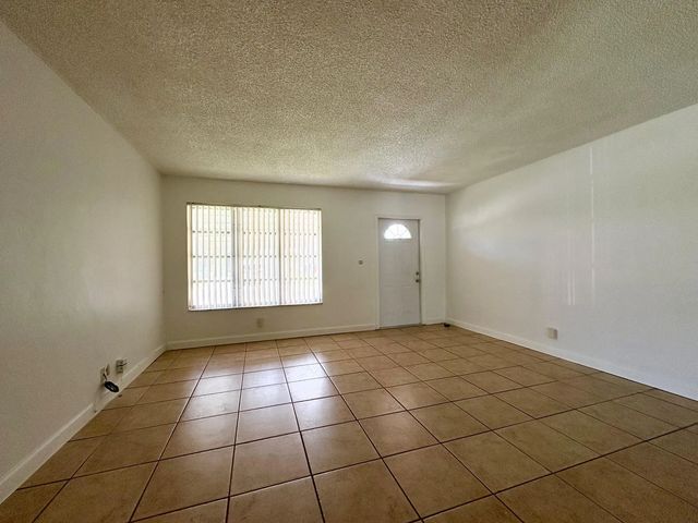 4 of 25 - 4603 Nw 49th Street, Tamarac, FL