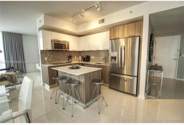 2 of 24 - 5300 Paseo Boulevard #401, Doral, FL