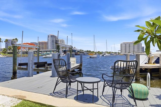 4 of 52 - 325 Poinciana Drive, Fort Lauderdale, FL