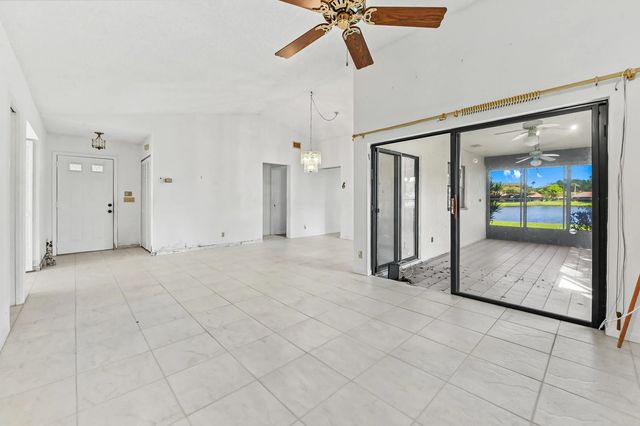 5 of 26 - 5537 Parkwalk Circle E, Boynton Beach, FL