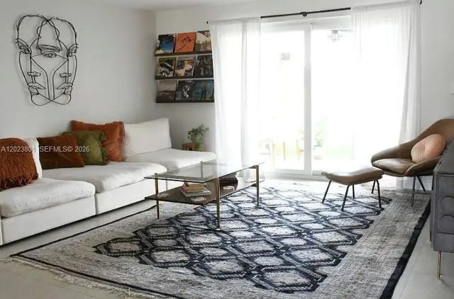 441 Se 3rd Street #104, Dania Beach