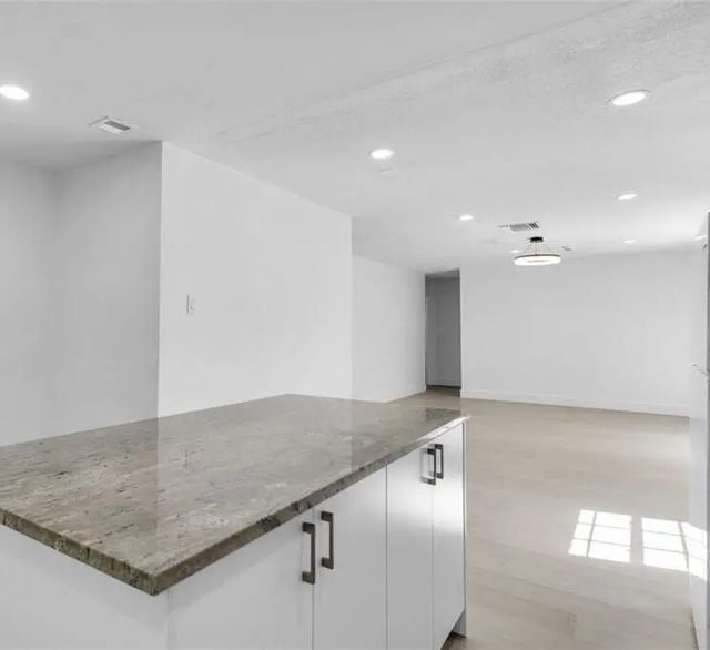 5 of 5 - 1436 Nw 19th Street, Fort Lauderdale, FL