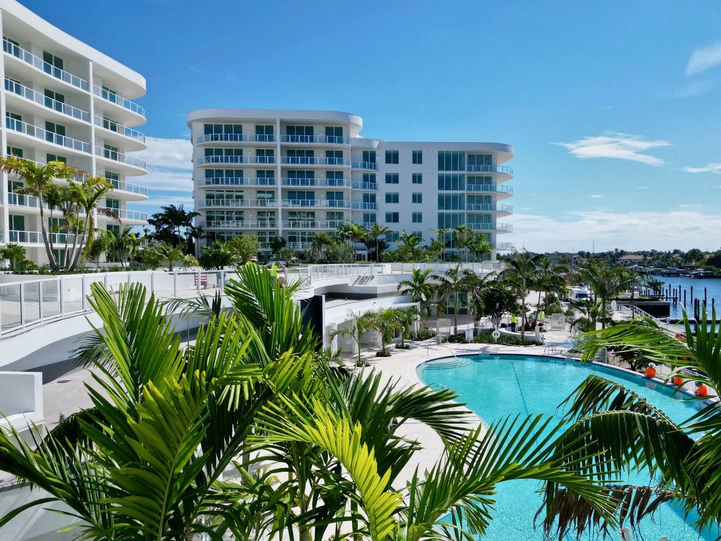 2200 Pga Boulevard #713, Palm Beach Gardens