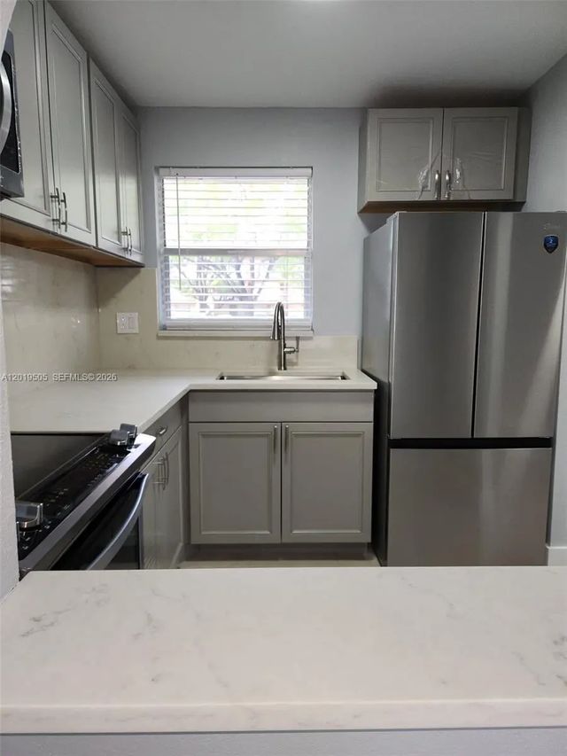 2811 N Pine Island Road #107, Sunrise