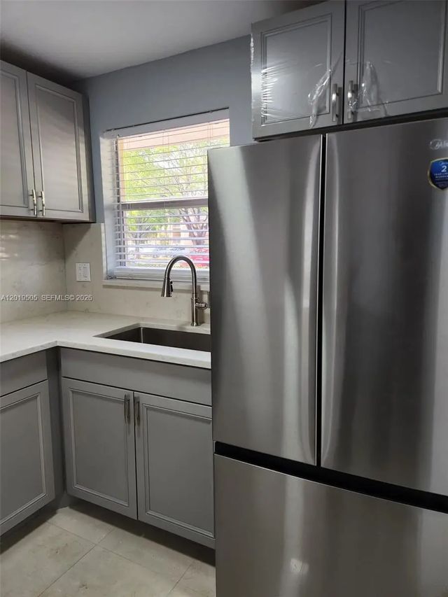 3 of 16 - 2811 N Pine Island Road #107, Sunrise, FL