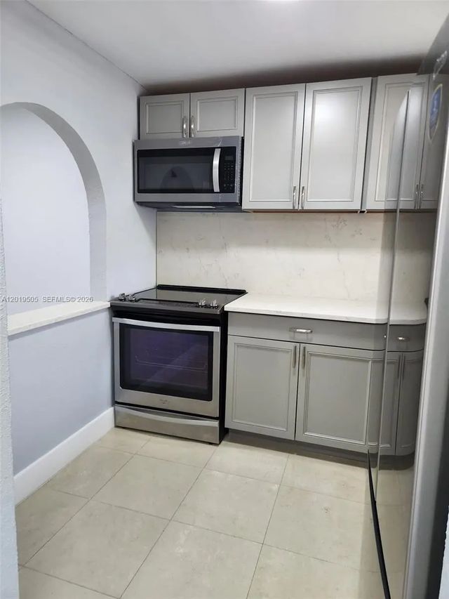 4 of 16 - 2811 N Pine Island Road #107, Sunrise, FL
