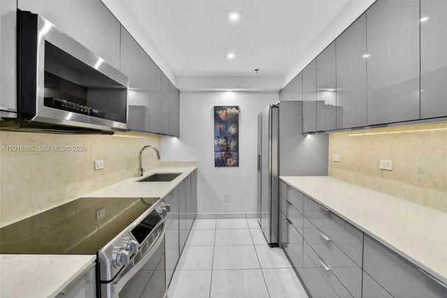 5 of 38 - 20505 E Country Club Drive #1431, Aventura, FL