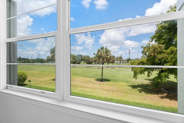 5 of 33 - 7350 Nw 18th Street #207, Margate, FL