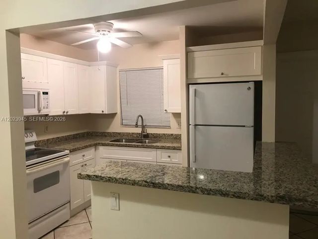 3 of 11 - 7910 Taft Street #214, Pembroke Pines, FL