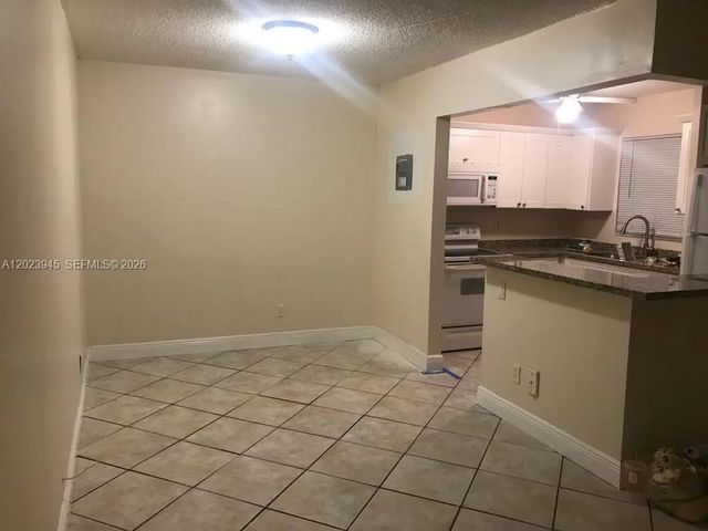 4 of 11 - 7910 Taft Street #214, Pembroke Pines, FL