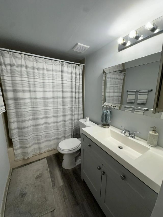 5 of 20 - 3138 Via Poinciana #317, Lake Worth, FL
