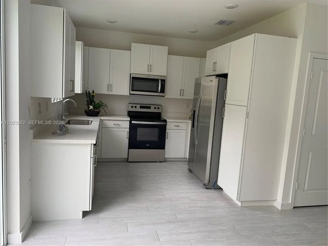 1068 Se 24th Avenue, Homestead