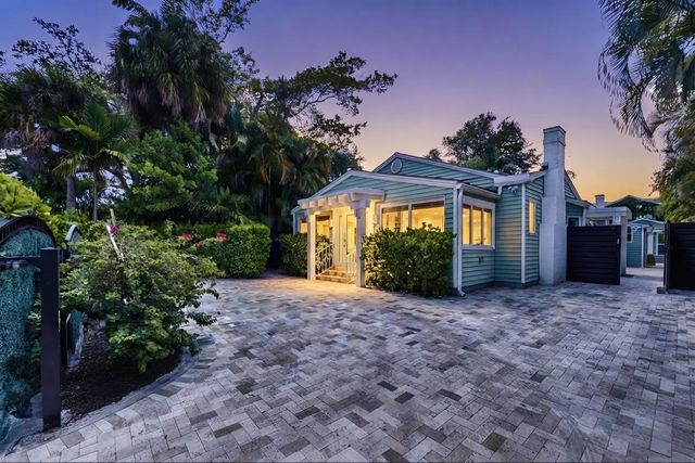 2 of 49 - 1216 Se 1st Street, Fort Lauderdale, FL