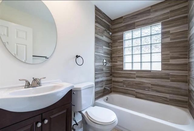 2 of 17 - 4147 Meade Way, West Palm Beach, FL