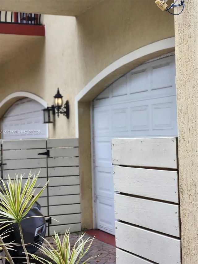 2 of 28 - 1806 Sw 23rd Street, Fort Lauderdale, FL