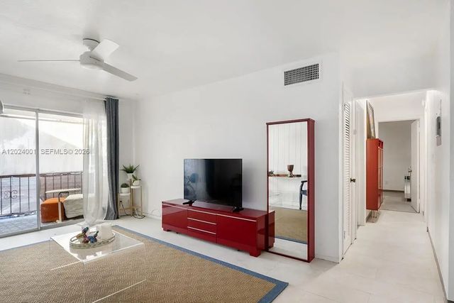 4 of 22 - 8701 Sw 141st Street #l5, Palmetto Bay, FL