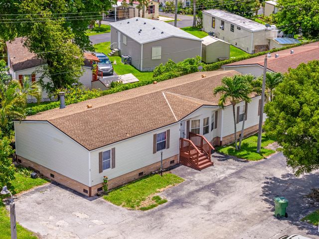 3 of 26 - 220 Ne 12th Avenue #44, Homestead, FL