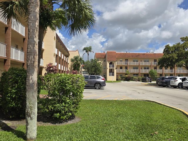2881 N Pine Island Road, Sunrise