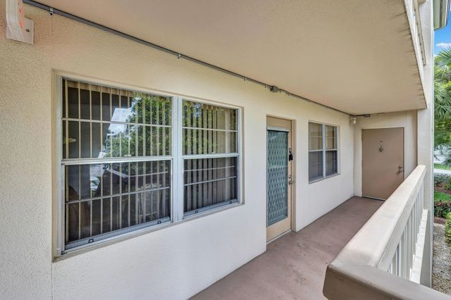 2 of 18 - 1902 Bermuda Circle #l2, Coconut Creek, FL