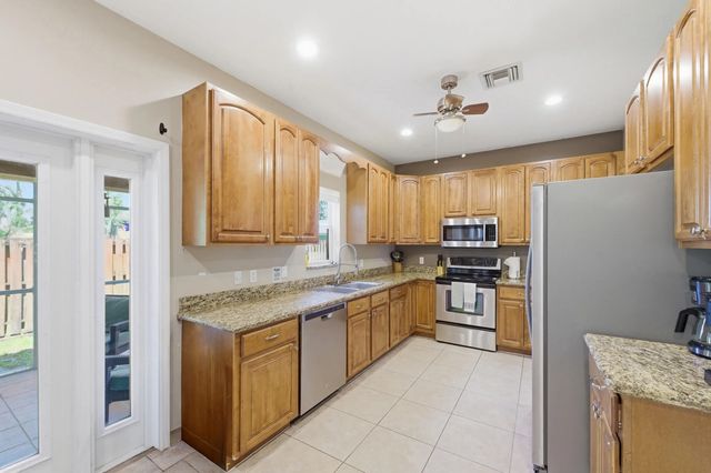 4 of 54 - 2750 Sw Cornell Avenue, Palm City, FL